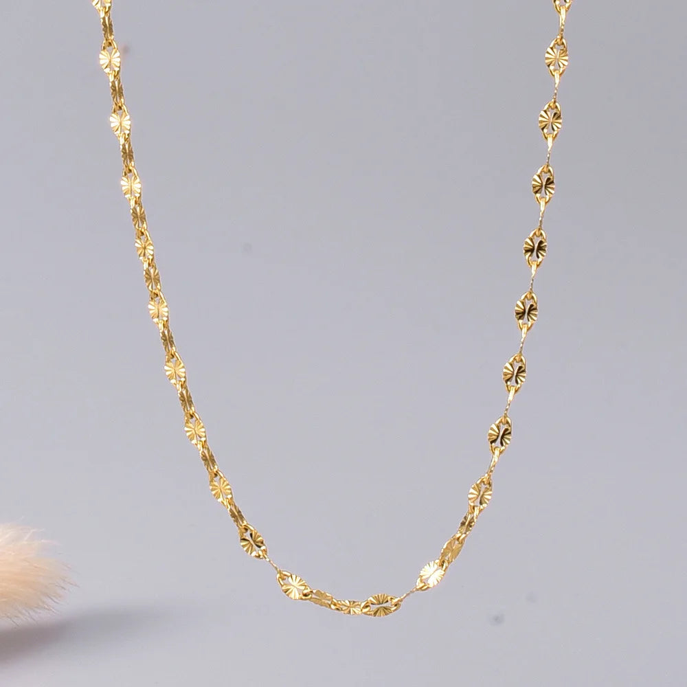 PVD Collarbone Chunky Chain Fashion Jewelry Valentine's Day Gift Stainless Steel 18K Gold Lip Clavicle Necklace for Women