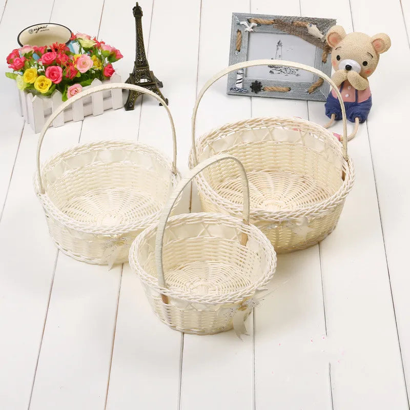 New Design Typical Luxury White Mini Plastic Decorative Wedding Gift Party Flower Basket