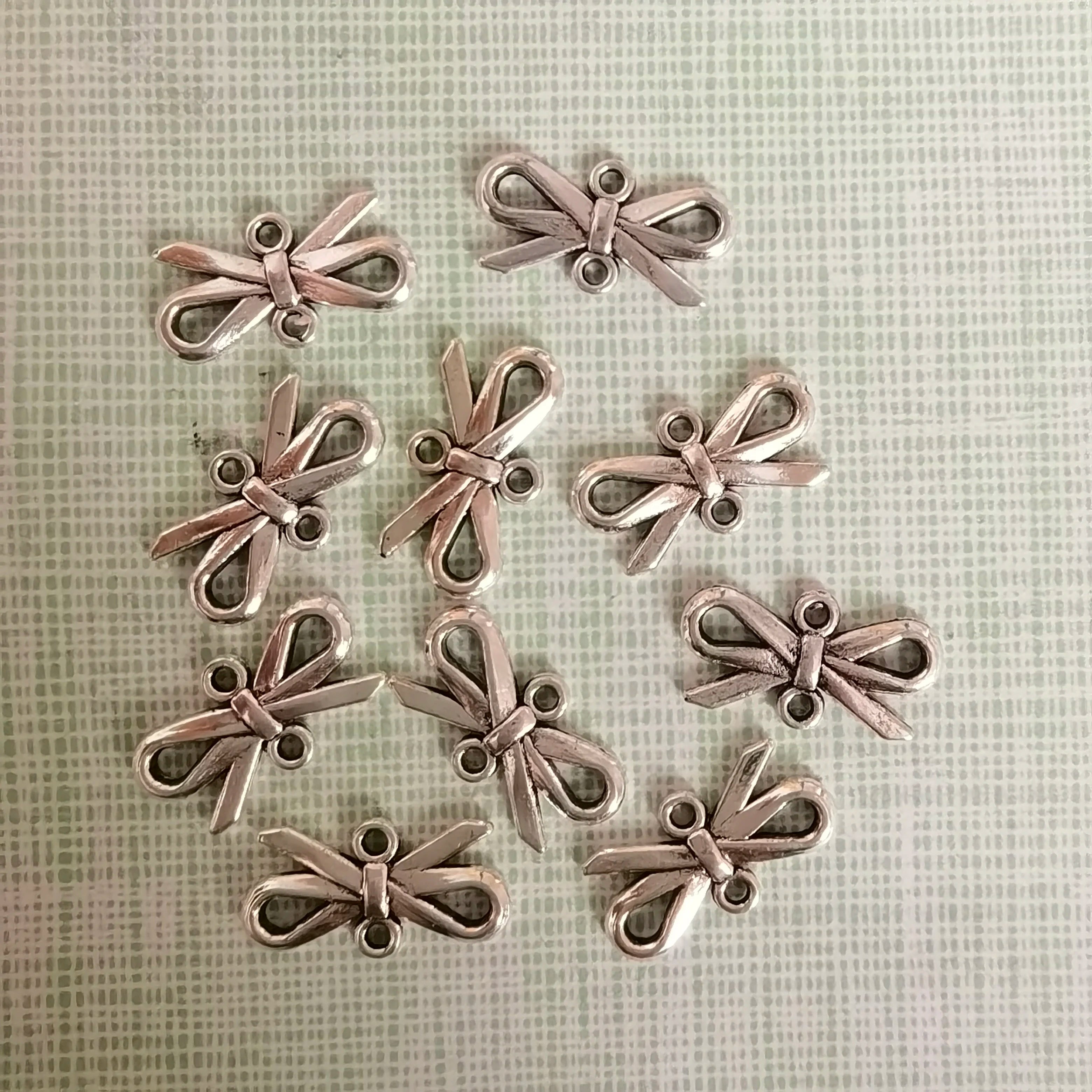 Delicate Bow Alloy Charm Connectors Antique Silvery Bohemian Style Women's Fashion Pendant DIY Handmade Jewelry Accessories