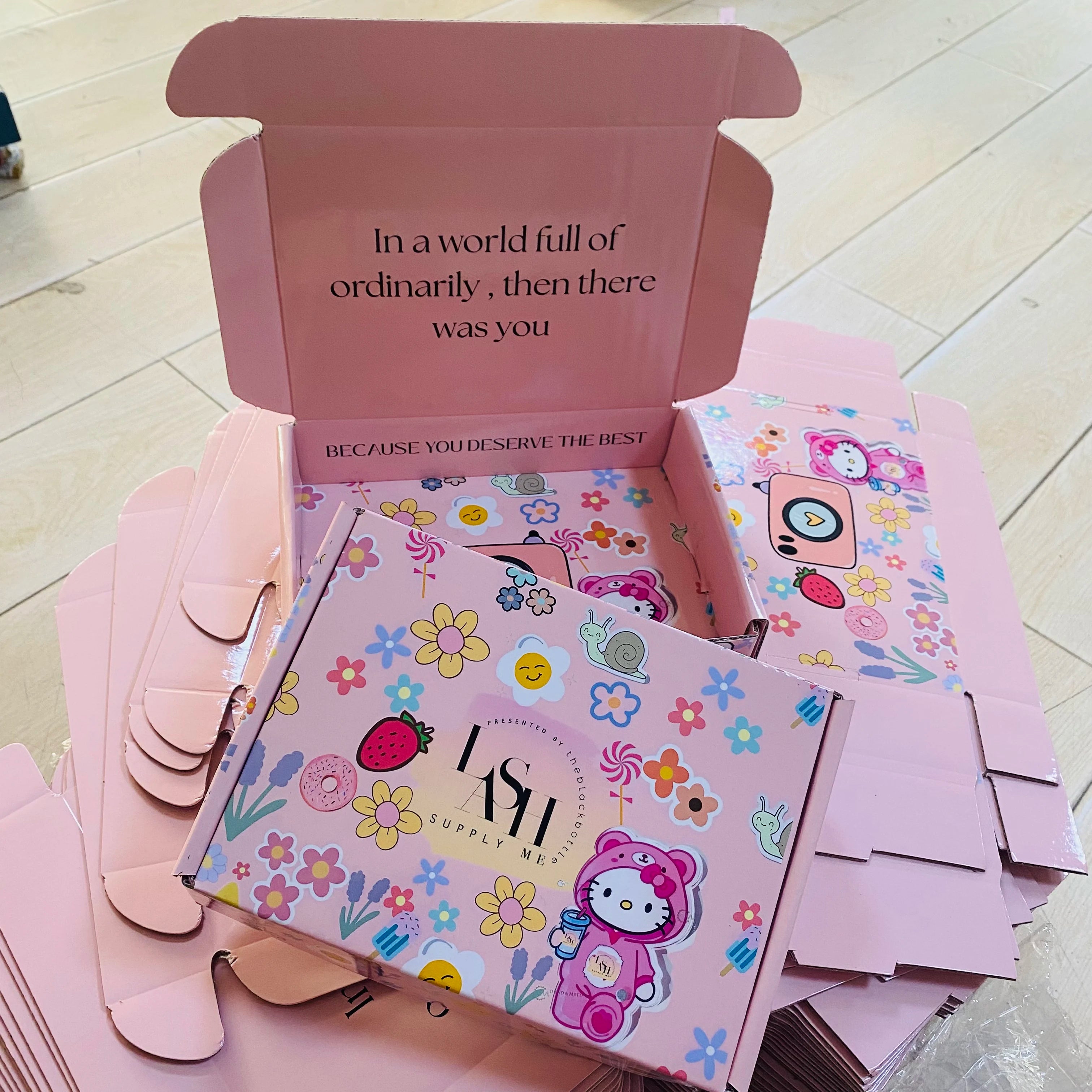 Cardboard Pink Paper Bag Custom Printed Logo Shopping Paper Bags Luxury Clothing Packaging Gift  Bag