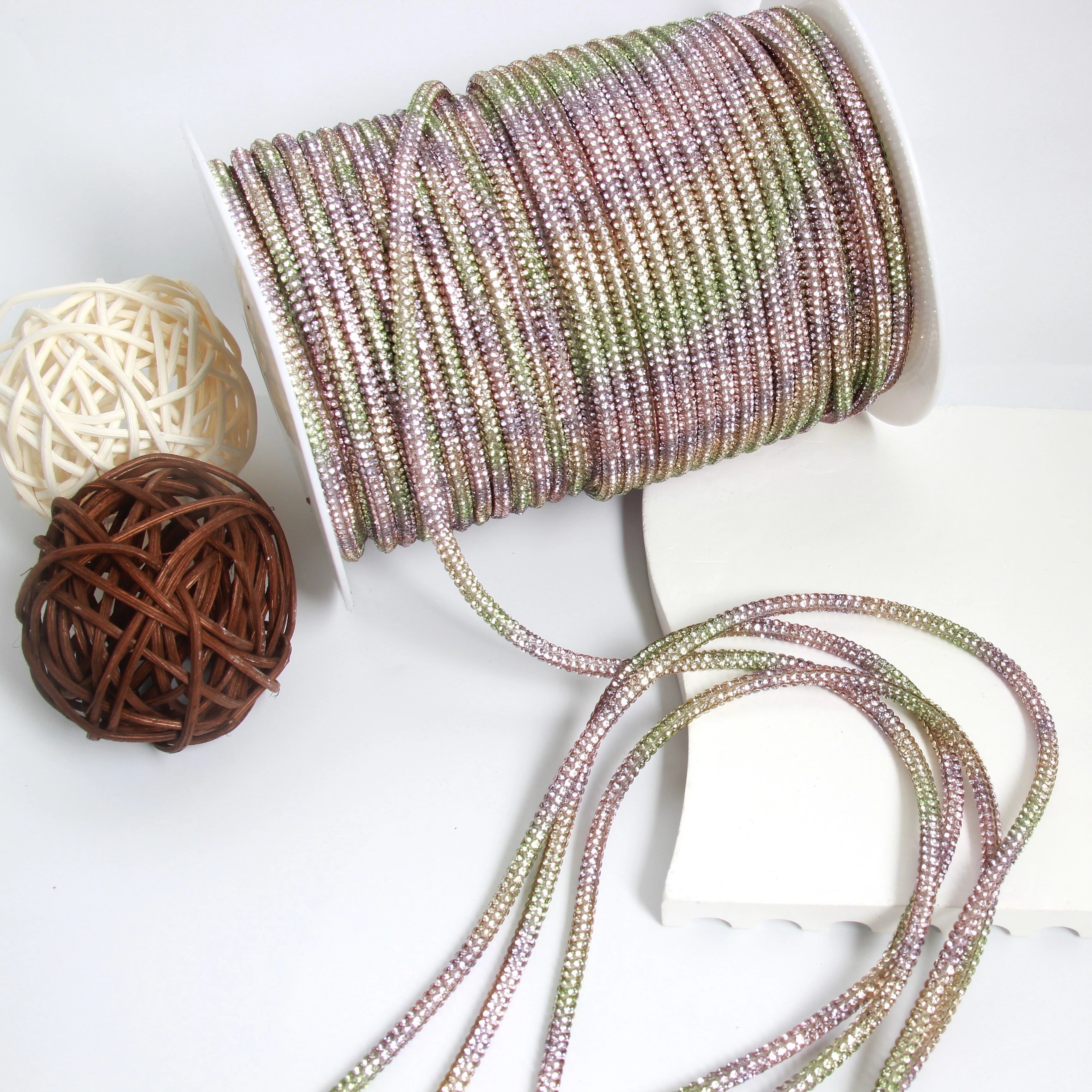 SINRONG 3D Eco-Friendly Clothing Purple Green Yellow Mixed Color Water Diamond Rope Lace Hoodie Strap Glass Rhinestones Included