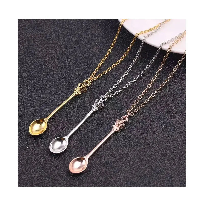 Wholesale Vintage Royal Palace Mini Spoon Necklace for Women Alloy Link Chain Jewelry and Accessories
