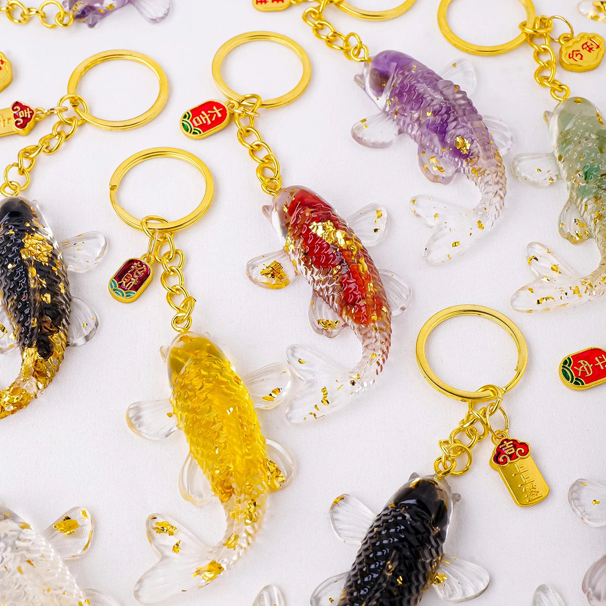 Wholesale Fashion Natural Healing Handmade Crystal Gravel Resin Fishes Keychain for Gift