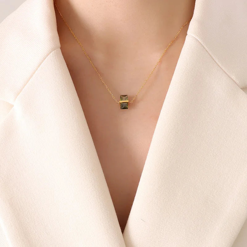 2026 Fashion Personality Design Sense Stainless Steel 18K Gold Geometric Diamond Green Zircon Pendant Necklace