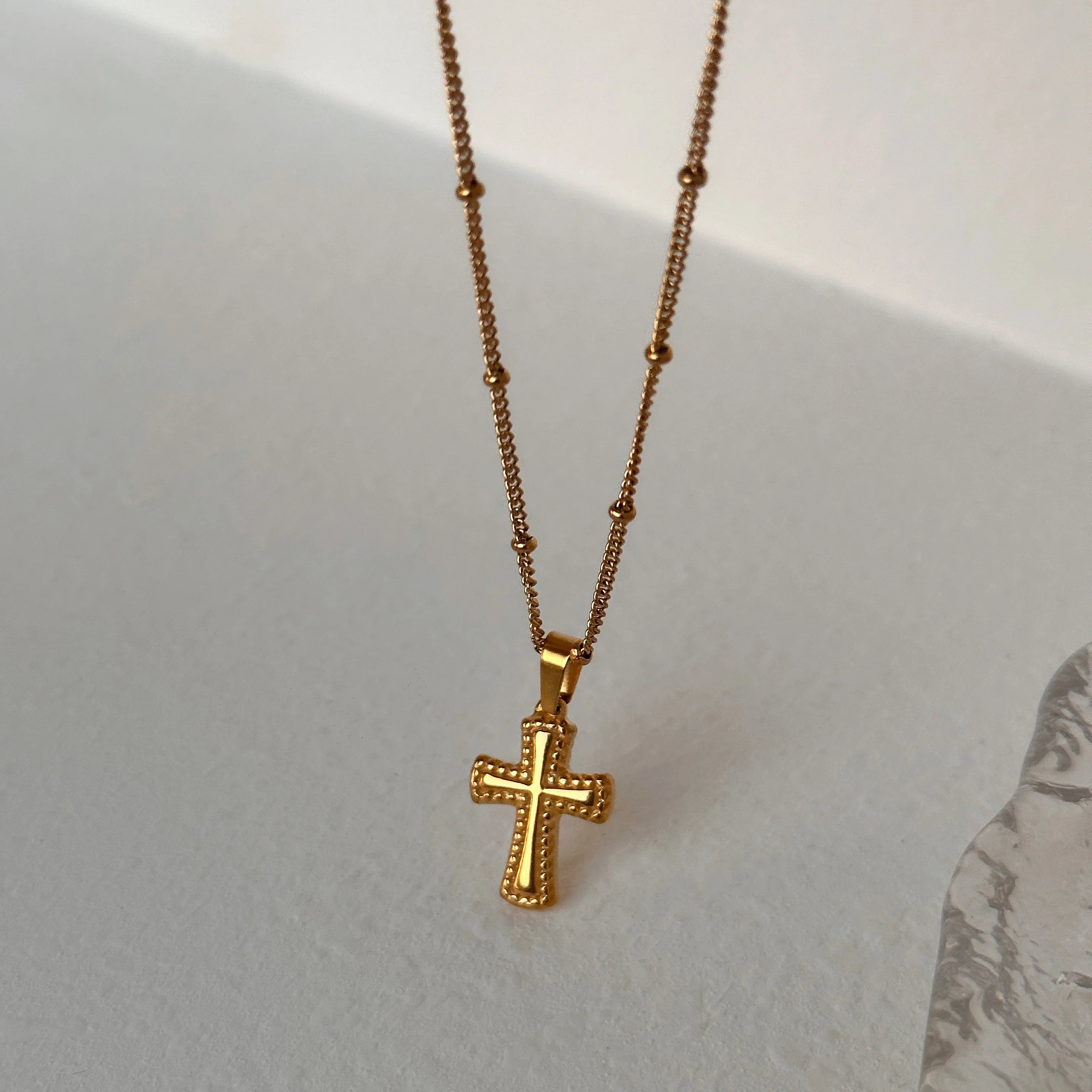 2023 Dazan Summer New 18k Pvd Gold Plated Stainless Steel Vintage Church Cross Bead Chain Necklace Waterproof Jewelry for Women