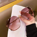 Wholesale 2023 Statement Oversized UV Cycling Fashion Women Sunglasses