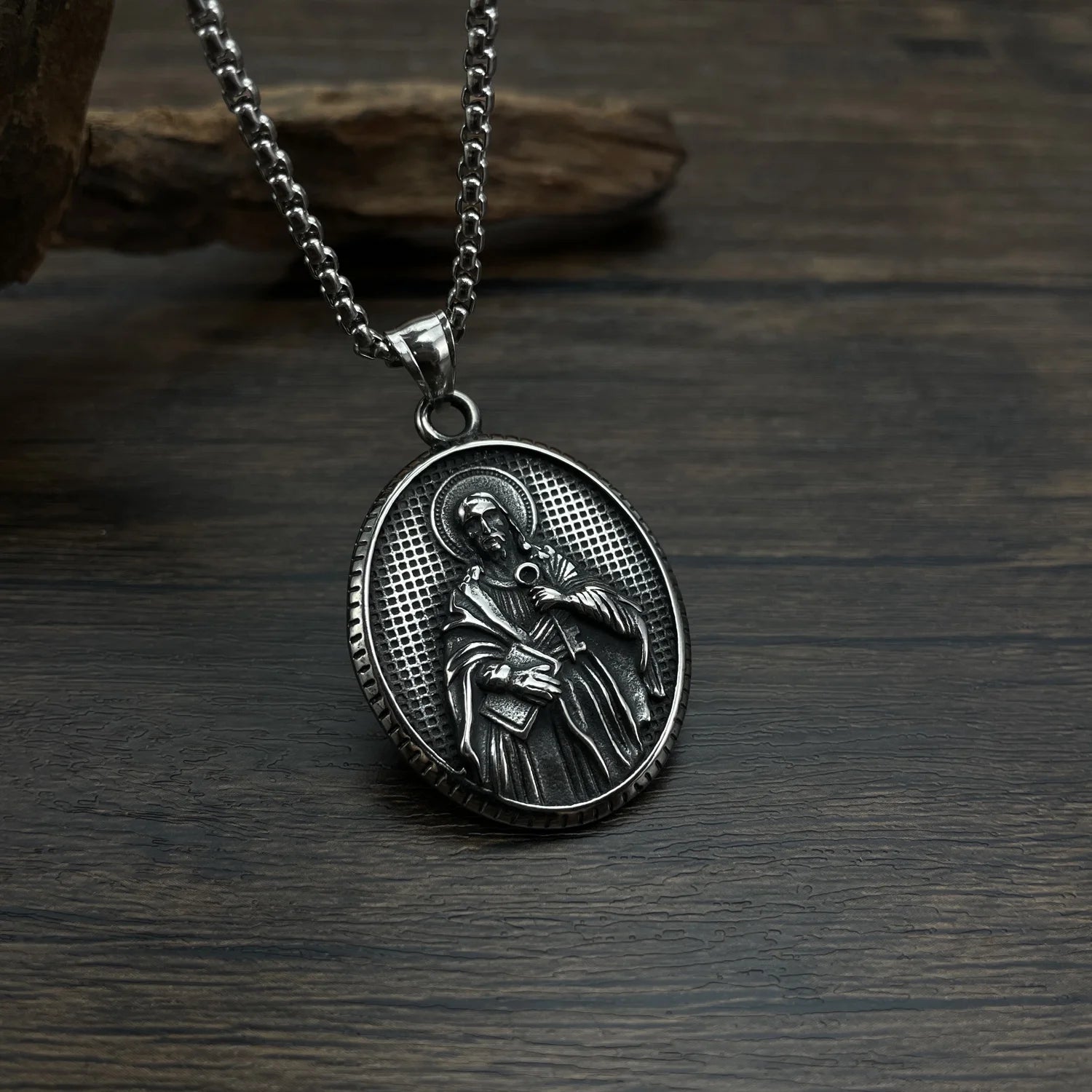 Antique Silver Greek God of Law Portrait Titanium Steel Pendant Stainless Steel Necklace Men Oval Pattern Choker Accessories