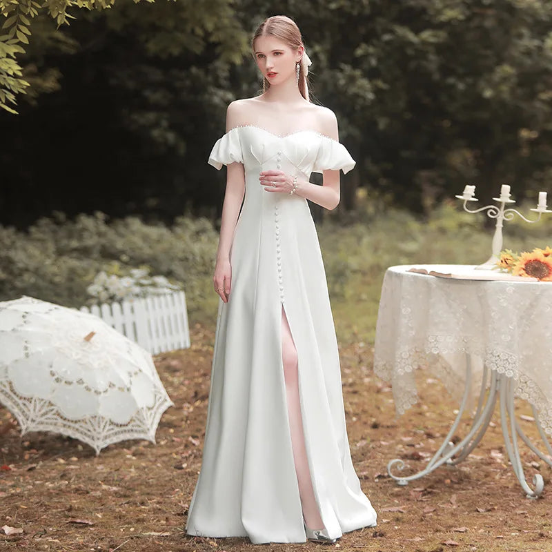2023 New Women's French Wedding Dress Solid Color Simple Satin One Shoulder Small Dress