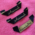 Miter Fold Washable Neck Damask Woven Label for T-shirttriangle Fold Free Design Clothing Collar Label