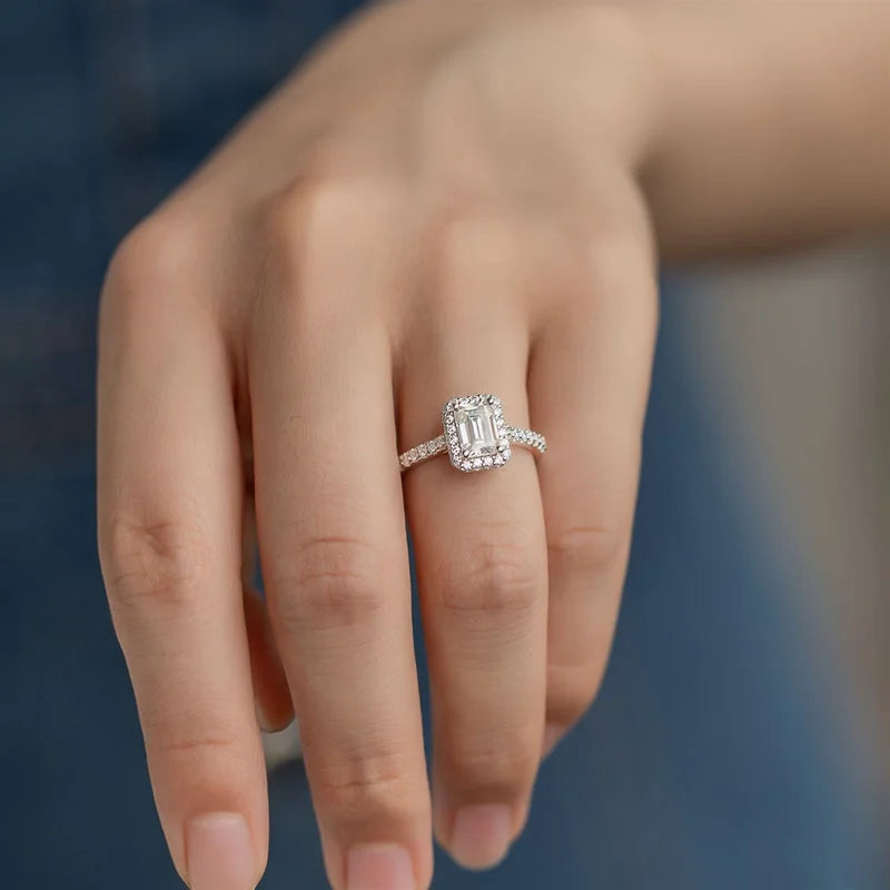 Luxury Women Ring White Gold Plated 925 Sterling Silver 1Carat Emerald Cut D VVS Moissanite Diamond Rings