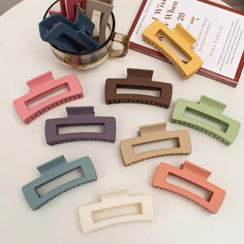 factory wholesale frosted  mix color Women plastic hair Clips Simple fashion large size Hair Claw Clip For Hair Accessories