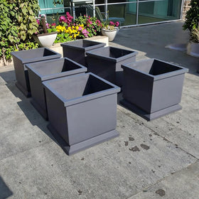 High Quality Modstone Square Lite Corner Planter Pot with Base Design for Home and Garden Patio and Landscape Use