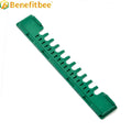 Wholesale Price Beekeeping Tools Plastic Stretch Dual Function Beehive Entrance