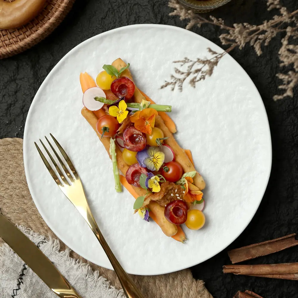 Factory Wholesale Restaurant Porcelain Tableware Irregular Stone Texture White Ceramic Charger Dinner Dishes Plates for Catering