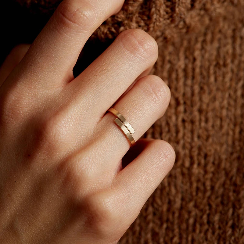 EManco Open-ended Lovers Ring Simple Stainless Steel Geometric Smooth Ring Korean Gold Plated 316L Hand Decoration