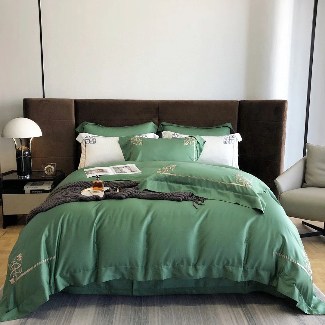 Modern Extravagant Green Embroidery Comforter Cover king Size Lyocell / Cotton pink Girl Bed Sheets Bedding Sets Wholesaler