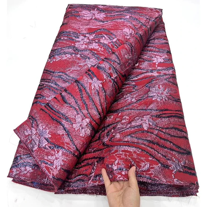 New Design Eco-Friendly Embossed Damask Jacquard Brocade Fabric 100% Polyester Tear-Resistant Girls Wedding Fashion Embroidery