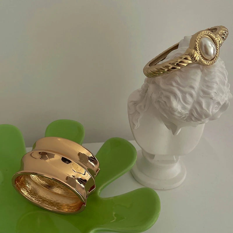 Party Queen Big Wide Chunky Bangles Charm Textured Twisted Gold Bangle Plain Metal Vintage Statement Jewelry Hot Wholesale