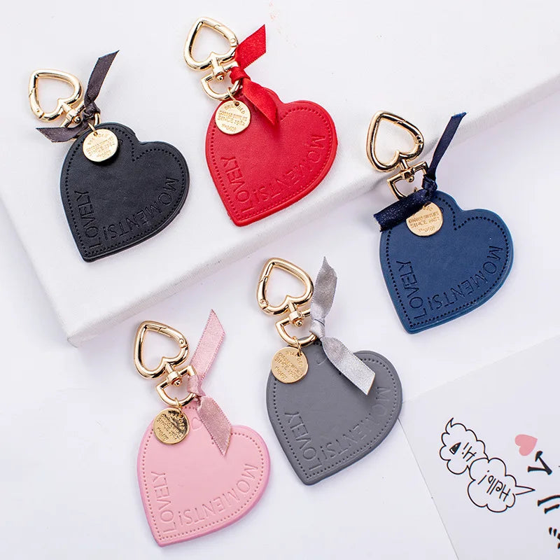 Wholesale Creative Fashion Leather Heart-shaped Key Chains Promotional Gift