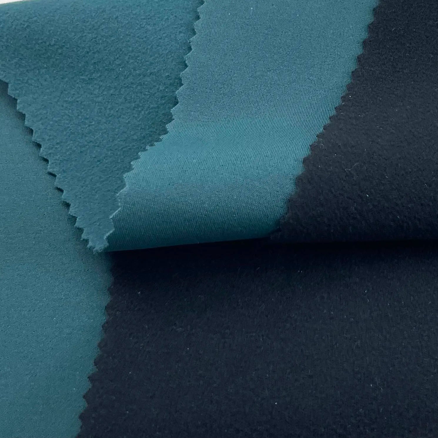 Hot Selling High Elastic Thermal Functional Yoga Fabric Textile Fabric Lya Polyester Fabric for Leggings Yoga Sportswear