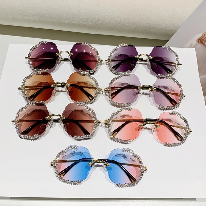 Fashion Irregular Rimless Gradient Lens Women Shades Lady Cute Bear Bling Bling Sunglasses