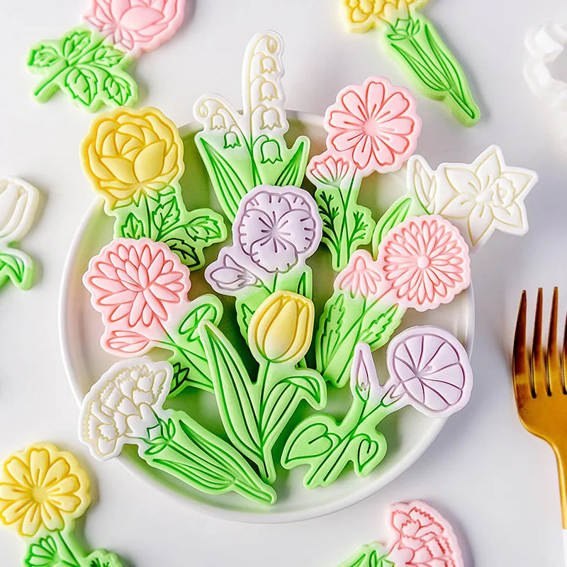 Saffron New Flowers Biscuit Cutter Set Handmade Mother's Day Gift Plastic Tulip Violets Daffodils Lily Carnation Cutters