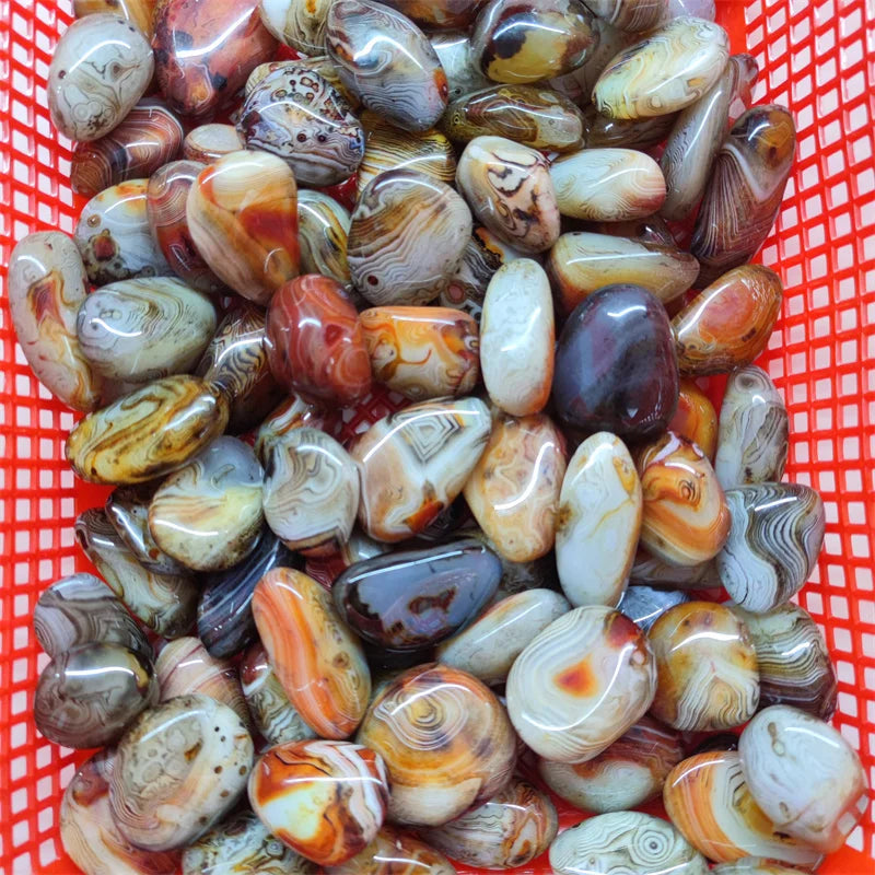 High-quality Crystal Agate Carving Healing Gemstone Gravel Sardonyx Palm Stone Ornaments
