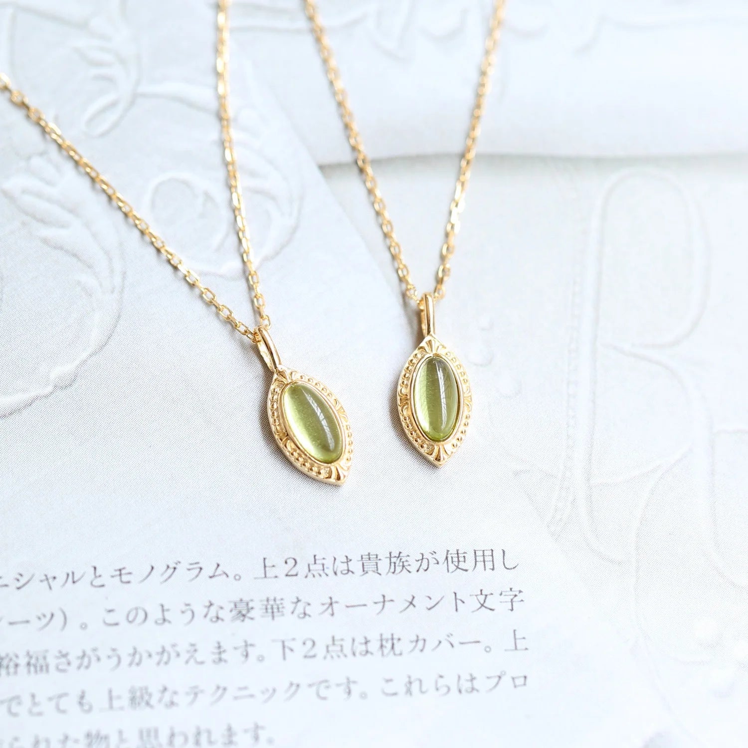 Collares De Plata 2012 Trendy Women 100% 925 Silver Horse Eye Irregular Necklaces with Natural Peridot NI091