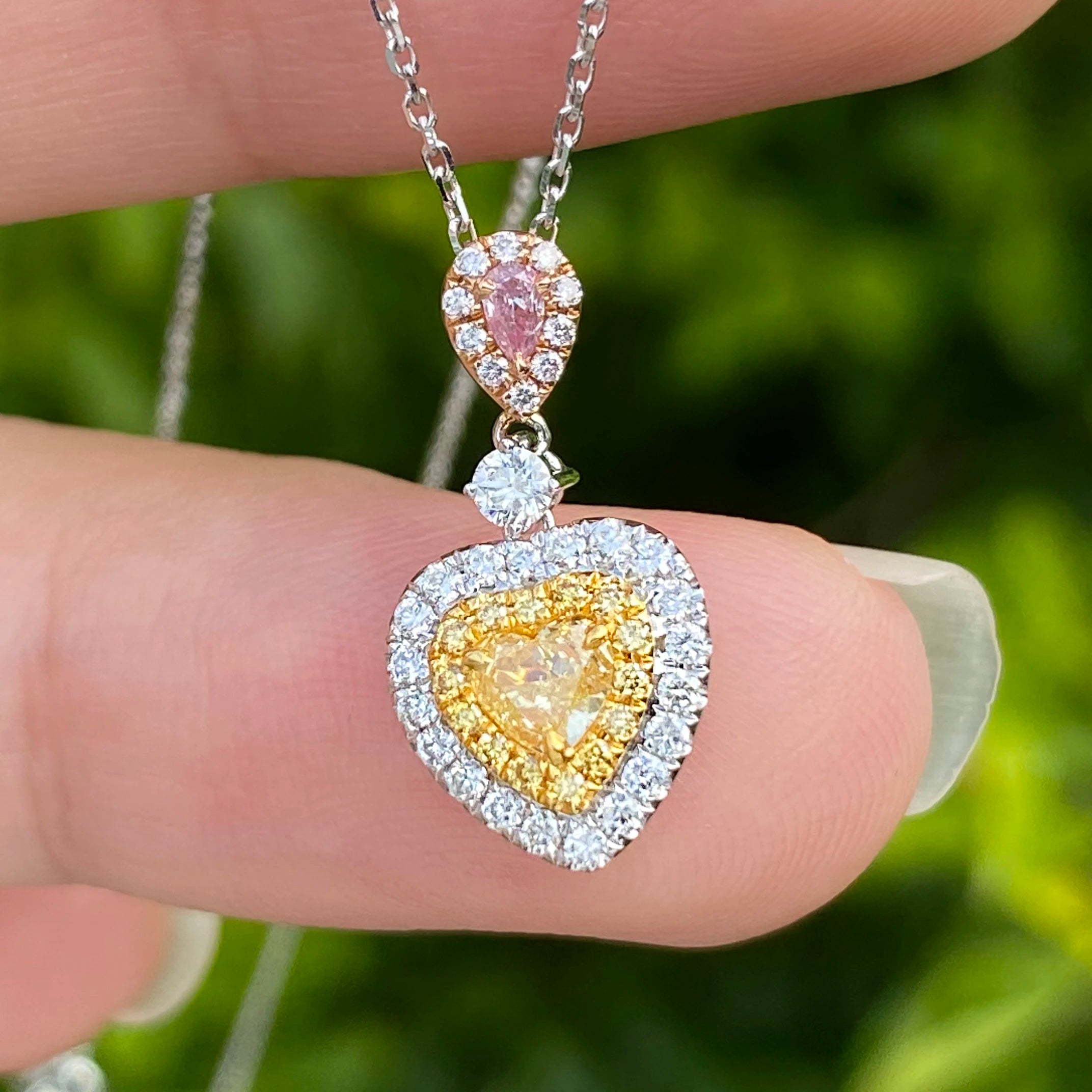 Women Customized Jewelry  Heart Shape Natural Yellow Diamond 18k Solid Gold Necklace
