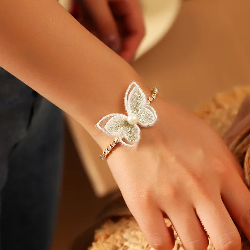 Simple Elegant Inlay Crystal Butterfly s Delicate Hand Made Embroidered Pearl Butterfly Bangles