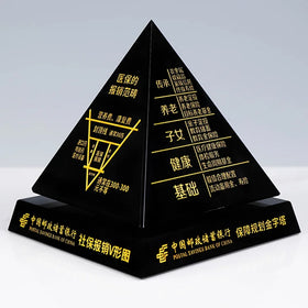 2023 Wholesale Custom Yellow Trophy Award Glass Clear Black Pyramid Crystal Trophy for Gifts