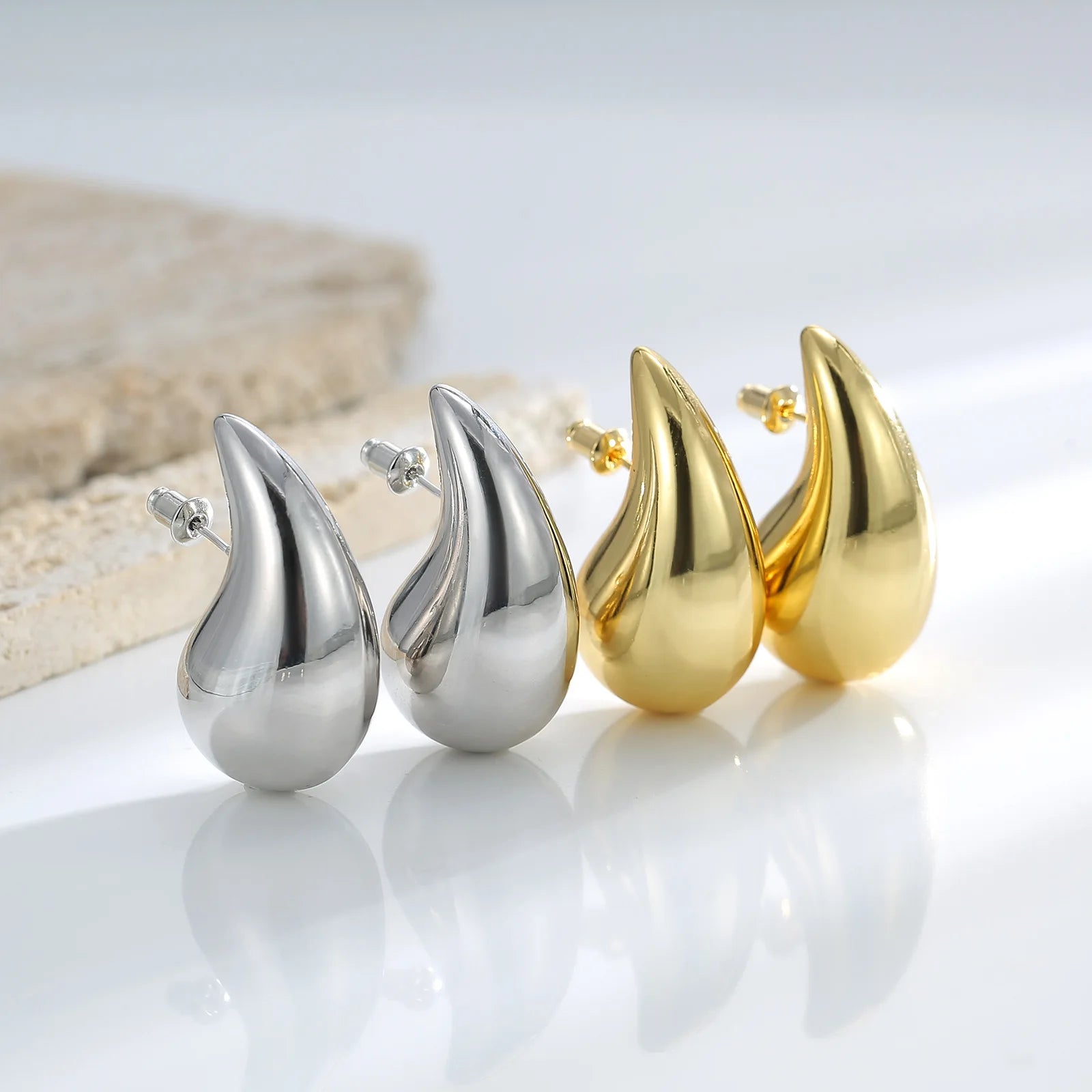2023 Fashion Minimalist Hollow Out Water Drop Big Stud Earrings for Women 14k Gold Plated Brass Jewelry