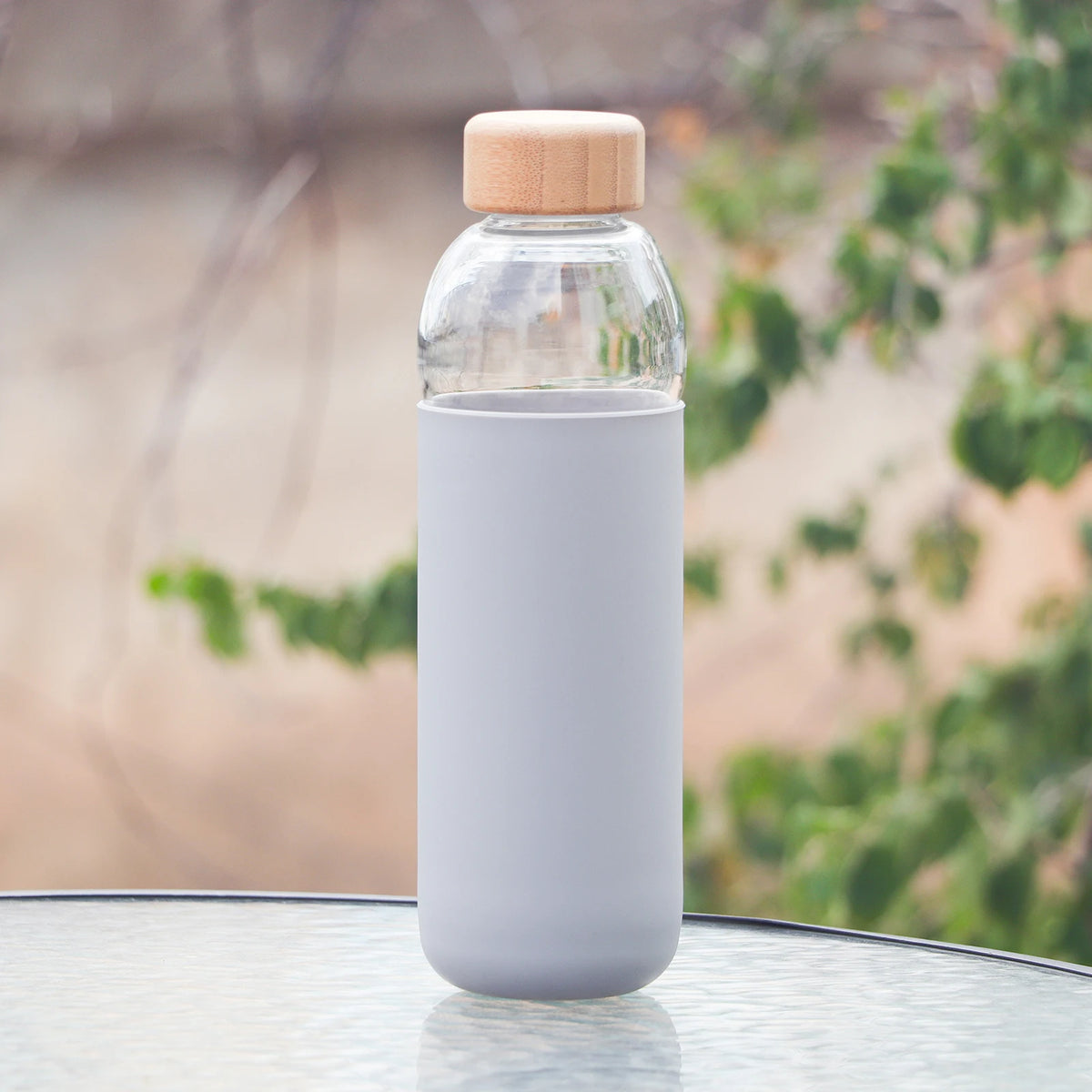 Colorful Glass Bottle with Bamboo Lid 550ml MegaBDM