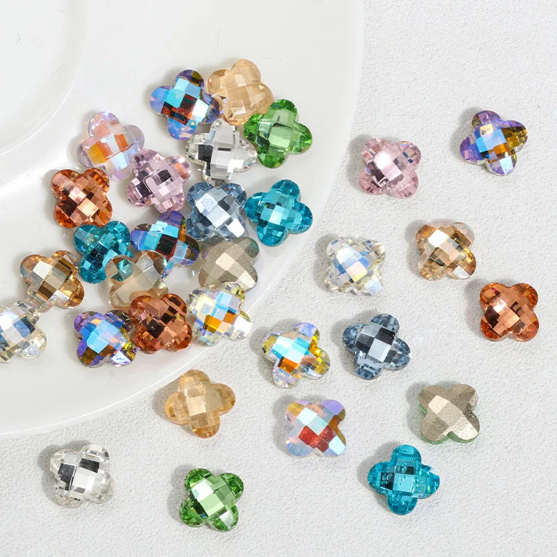 Lan Guang High Quality Multicolor Fourleaf Flower Glass Rhinestone Nail Flatback Nail Art Rhinestone Set Accessories