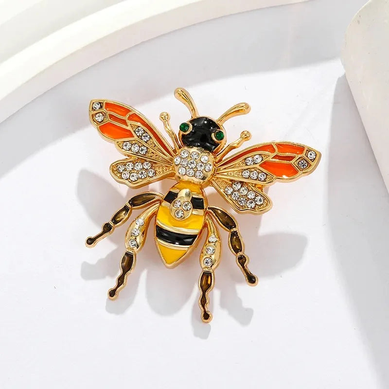 Women Exquisite Bee Brooch Women's Clothing Accessories Jewelry