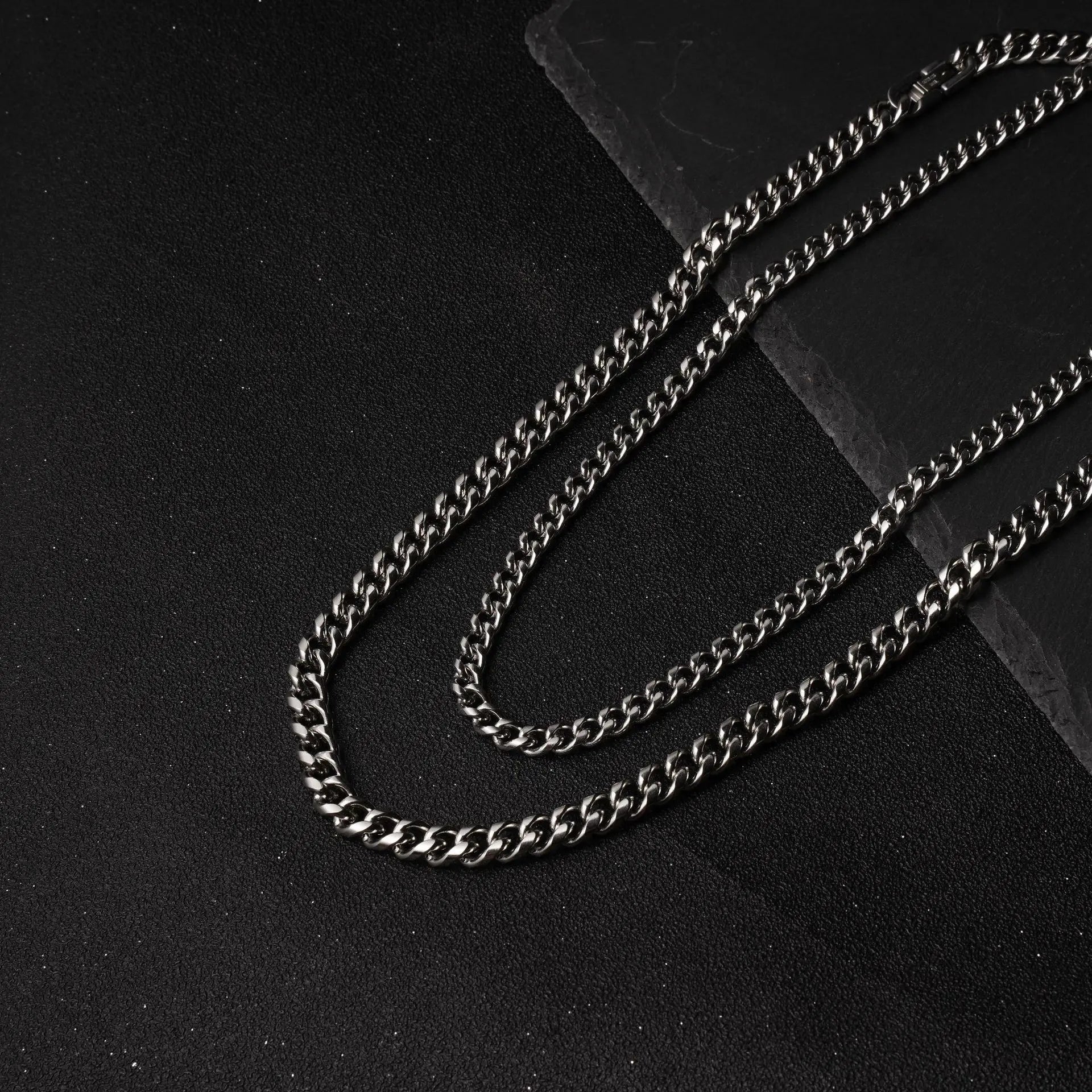 OAHLAN Wholesale Titanium Stainless Steel Cuban Link Necklace Hip Hop Miami Curb Cuban Link Chain for Men Women Couple