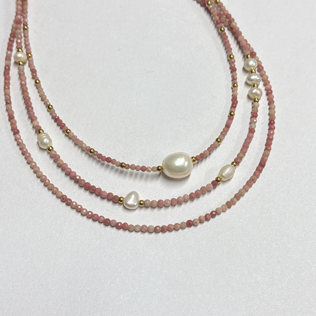 Fine Color 18K Gold Natural Stone Necklace Jewelry Sweet Minimalist Freshwater Pearl Fashion Seed Bead Necklace for Girls