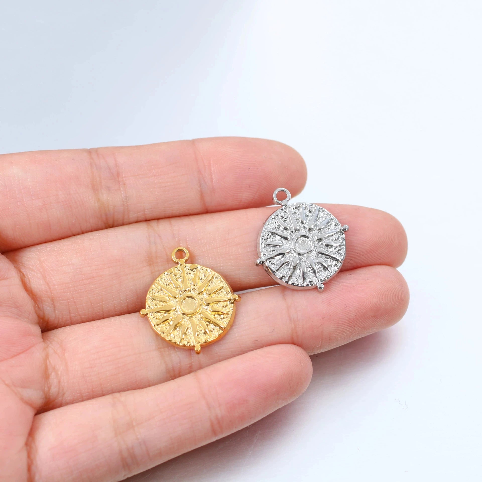 Custom Design 19.5*22mm Gold/silver Color Stainless Steel Round Shape Sun Pendant Charms Jewelry