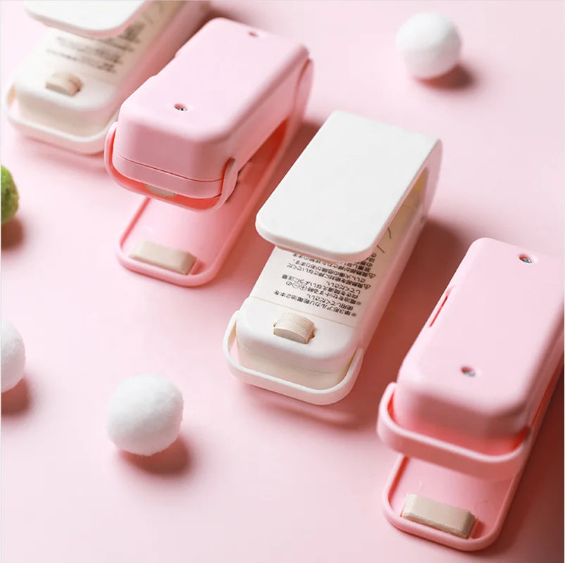 In Stock Portable Mini Plastic Electronic Sealer Machine Handheld Heat Sealing Vacuum Seal Bag Machine Dropship