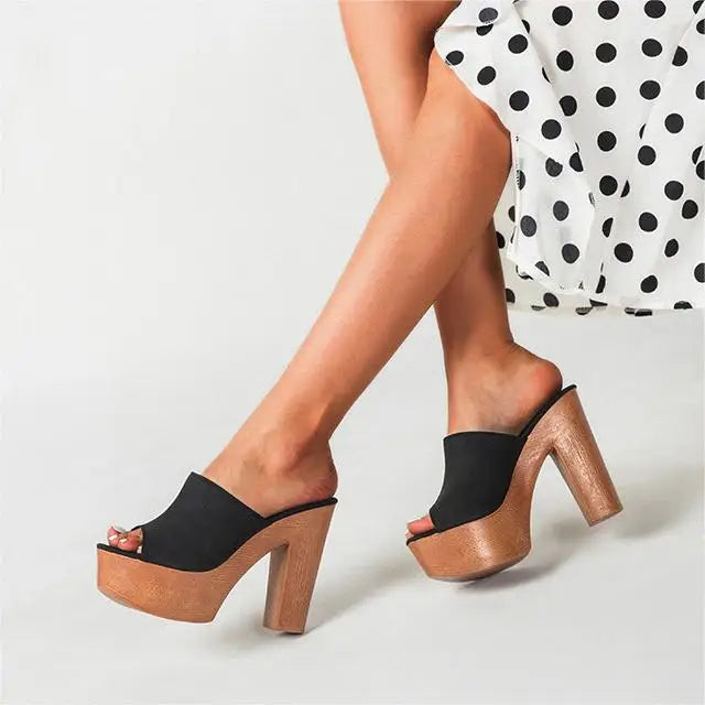Wholesale New Styles Casual Women's Shoes Foam Sole Half slippers Platform Wedges Sandals for Ladies