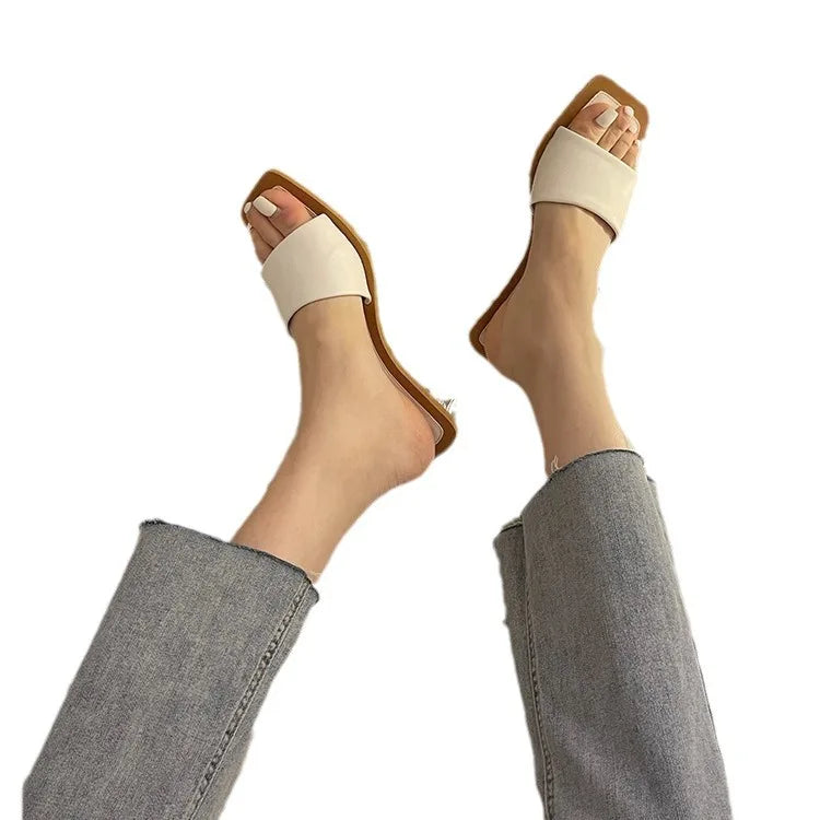 New Hot Women's Sandals with Heels Women's Low Heels Are Fashionable and Easy to Wear Women's Walking Shoes Low Heel