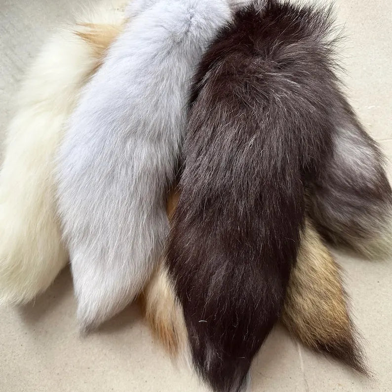 New Winter Real Fox Fur Pelt Scarf with Warm Collar for Auto Upholstery and Garments for Women and Men