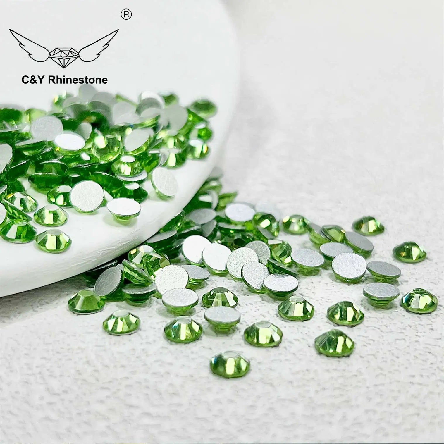 CY 014 Peridot Good Quality Glass Flatback Ss20 Flat Back Bulk Crystal Wholesale Rhinestones