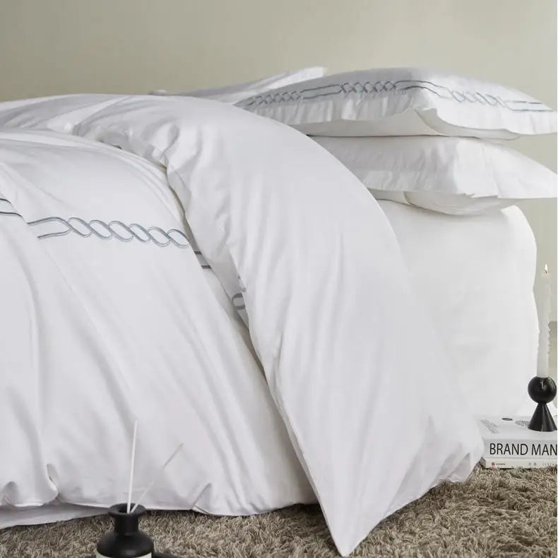 Factory Whole Sale Duvet Quilt Comforter Cover Hotel Bedding Set Soft White Quilt Set MegaBDM