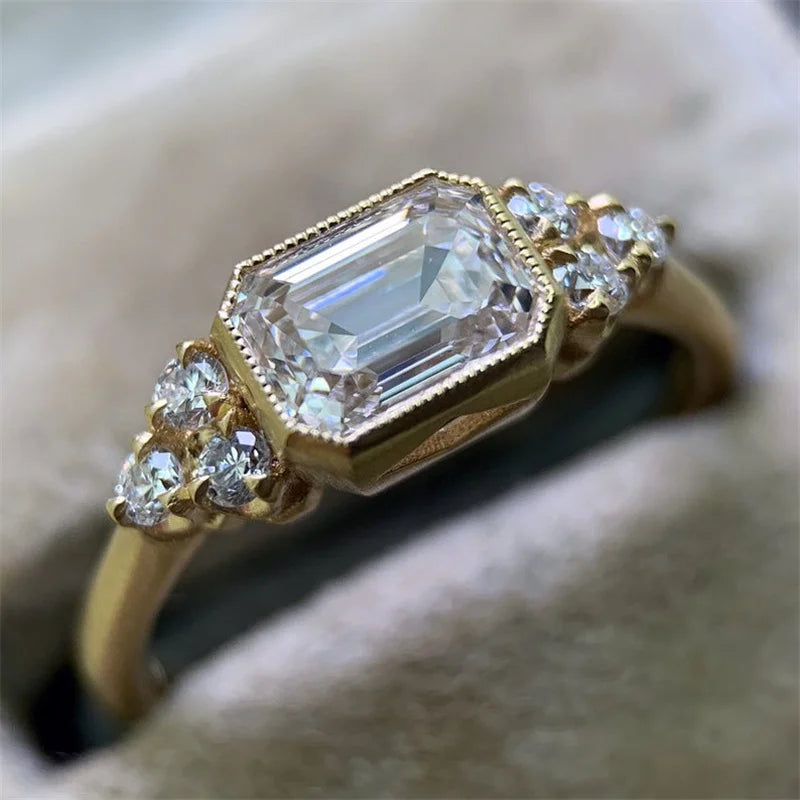 CAOSHI Fashion Jewelry Latest 18K Gold Plated Wedding Band for Women Elegant Design Rectangle Shaped 3A Zirconia Diamond Rings