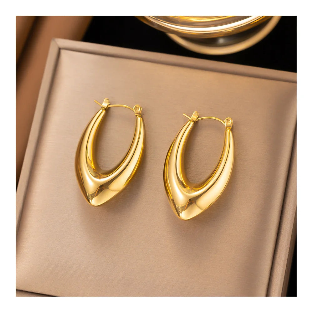 2023 New Non Tarnish 316l Stainless Steel Gold Earrings 18k Gold Plated U Shape Hypoallergenic Hoop Earrings for Women