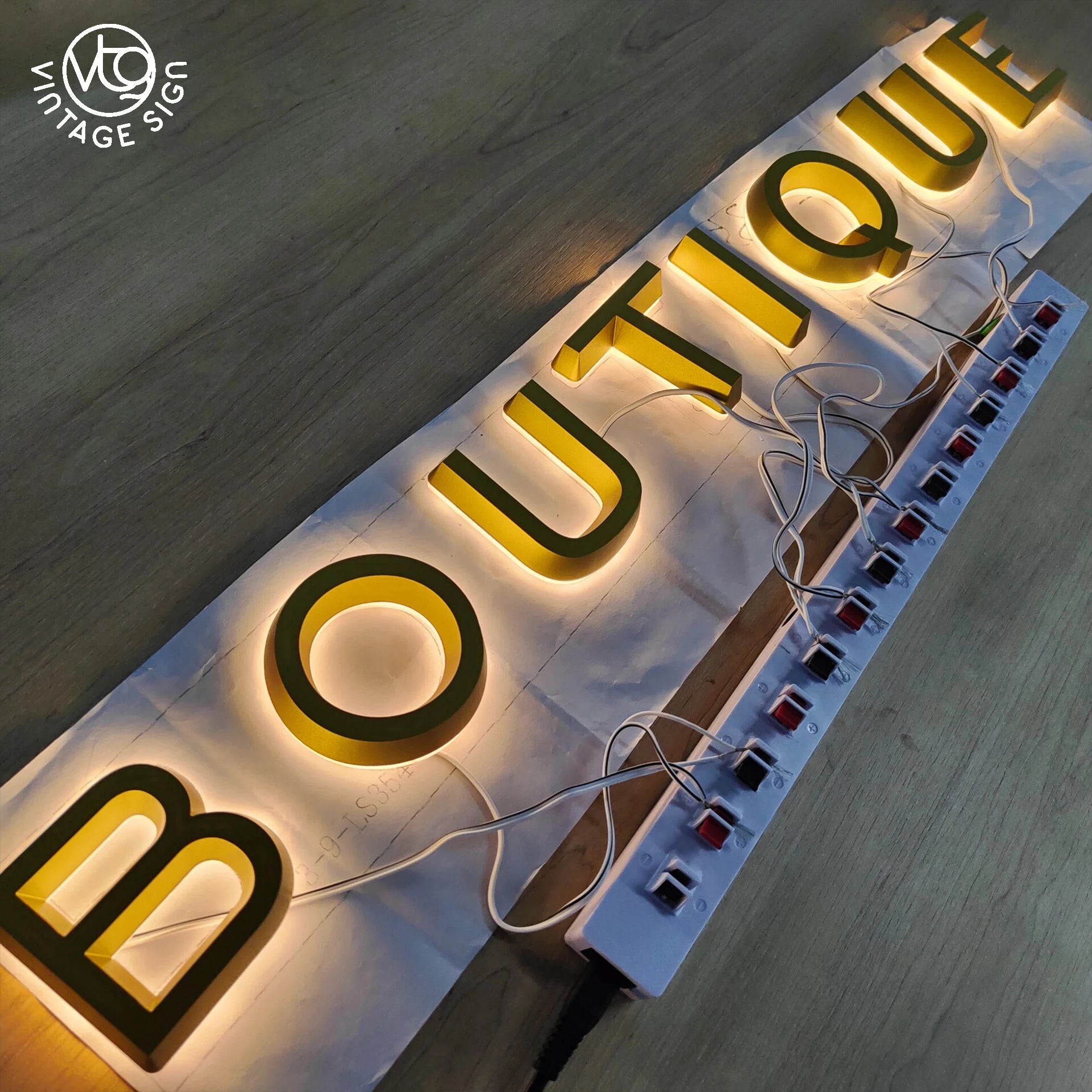 Outdoor Golden Backlit Letter Sign Lighting Light Letters Pylon LOGO Advertising Back Lighted Stainless Sign With Factory Prices