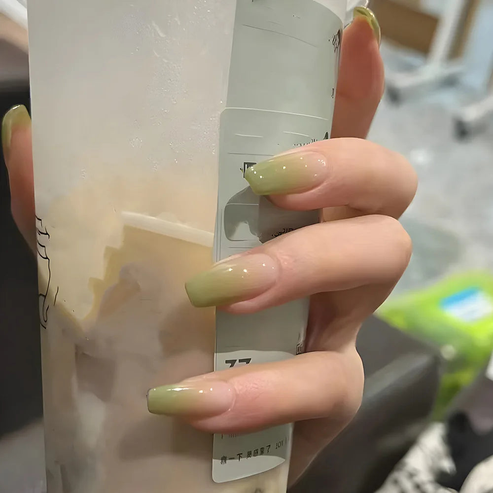 24pcs Wholesale Acrylic Artificial Fingernails Medium Length Gradient Green False Nail Tips Press on Nails with Glue Sticker