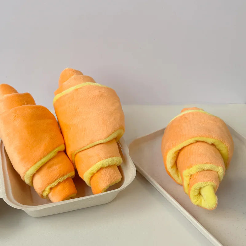 Hot Selling Cute Croissant Roll Plush Pet Toy Eco-Friendly Cartoon Style Squeak Vocalizing Hidden Food Slow Food BB Dog Toys