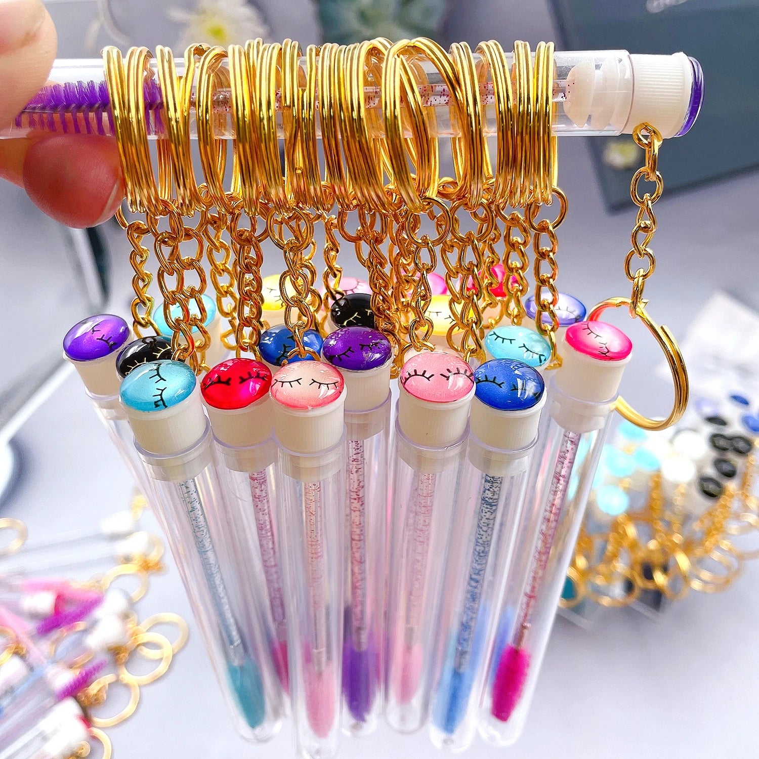 Luxury Eyelash Brush Tube Top Quality Glitter Crystal Eyelash Brush With Free Design Disposable Eyelash Brush Cleaner Holder